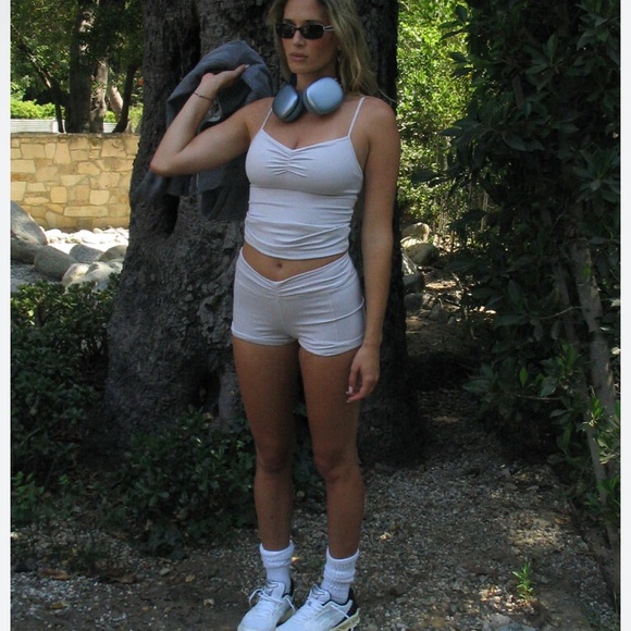 Frankie’s Bikinis Active Top NWT - Picture 1 of 4